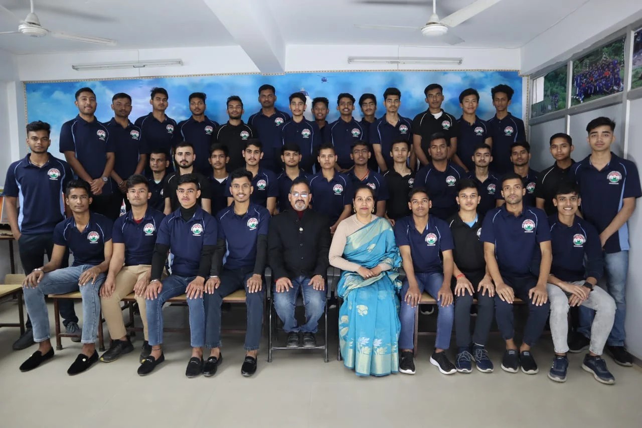NDA Foundation classroom batch photo with DDCP director and faculty